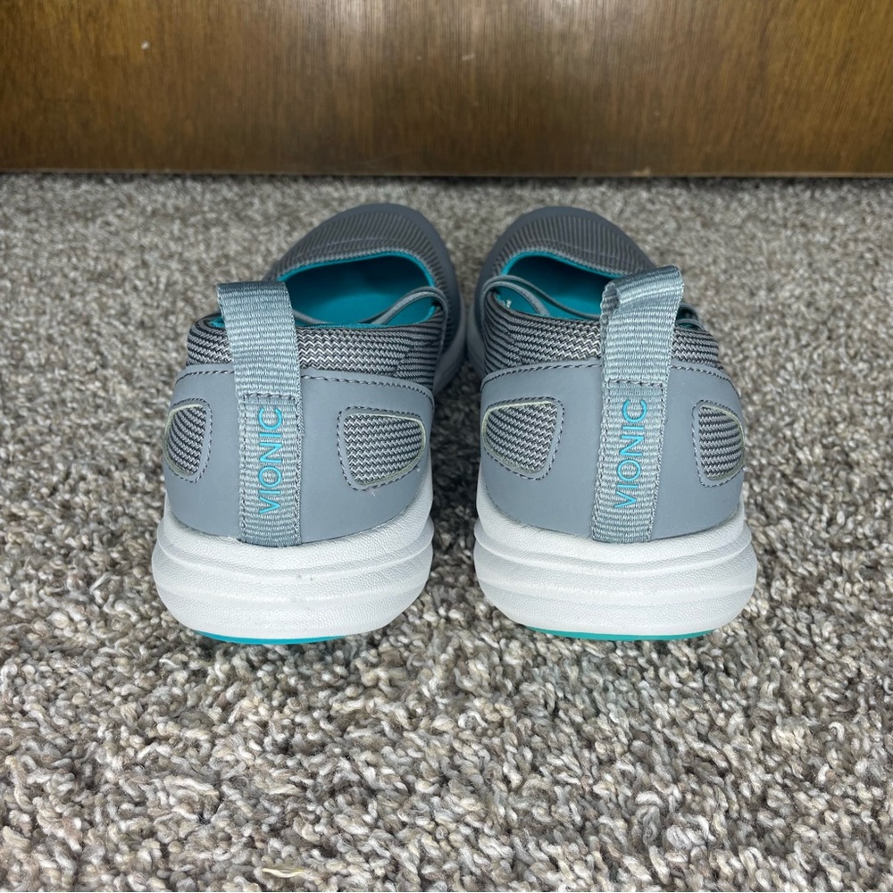 Vionic Agile Opal Gray Slip On Size 7.5 - image 5